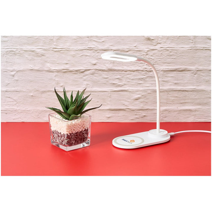 Swiss Cougar Doha Wireless Charger & Desk Lamp